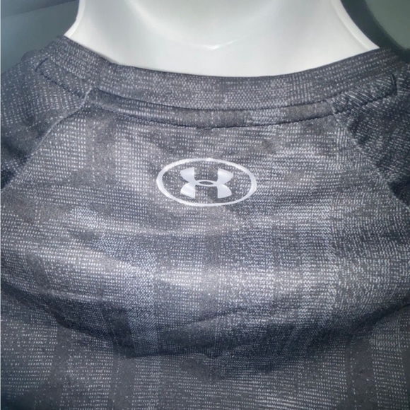 Under Armour UA Men’s SMALL S Black Tech Tee Moisture Wick Logo Shirt EUC - Picture 4 of 5